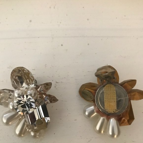 Wendy Gell Designer Vintage Clip-On Earrings - Picture 2 of 3